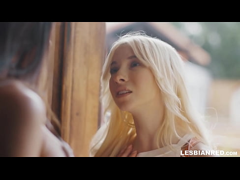 ❤️ Nighean a 'tighinn dhachaigh beagan mhìosan an dèidh sin agus a' crìochnachadh suas ag ithe a h-stepmom's pussy ❤  Porn cruaidh  aig gd.javdoe.top ❌❤